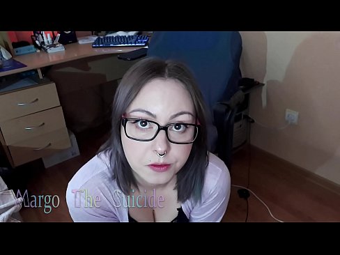 ❤️ Sexy Girl with Glasses Sucks Dildo Deeply on Camera ❤️ Pornu di qualità à noi ☑